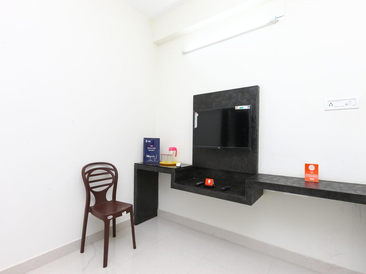 Apartment Oyo 10123 The Posh Residency *