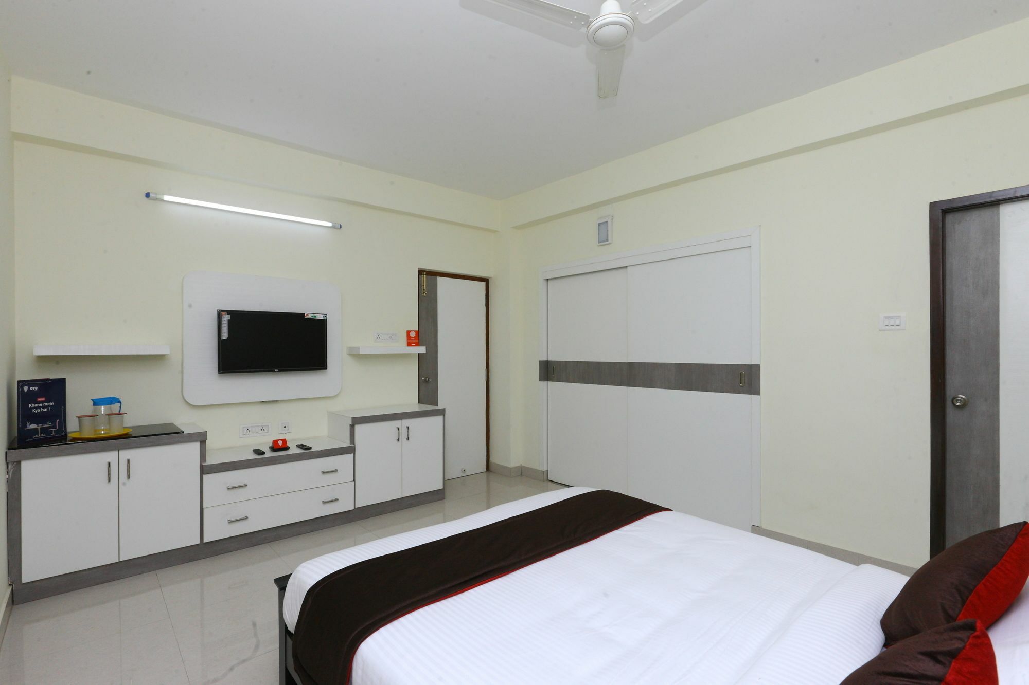 Oyo 10123 The Posh Residency Apartment