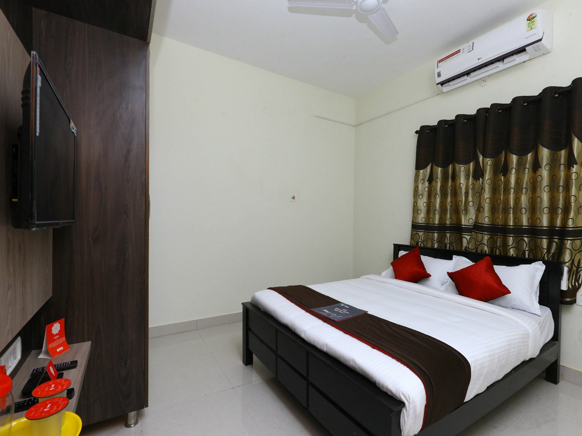 Apartment Oyo 10123 The Posh Residency Chennai