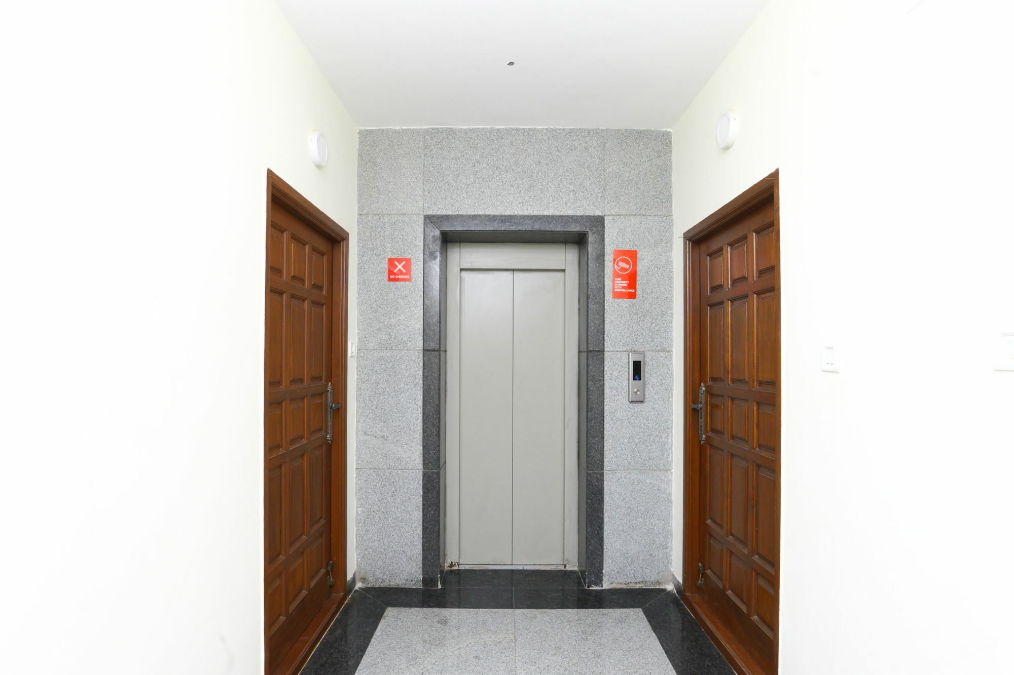 Oyo 10123 The Posh Residency Apartment Chennai